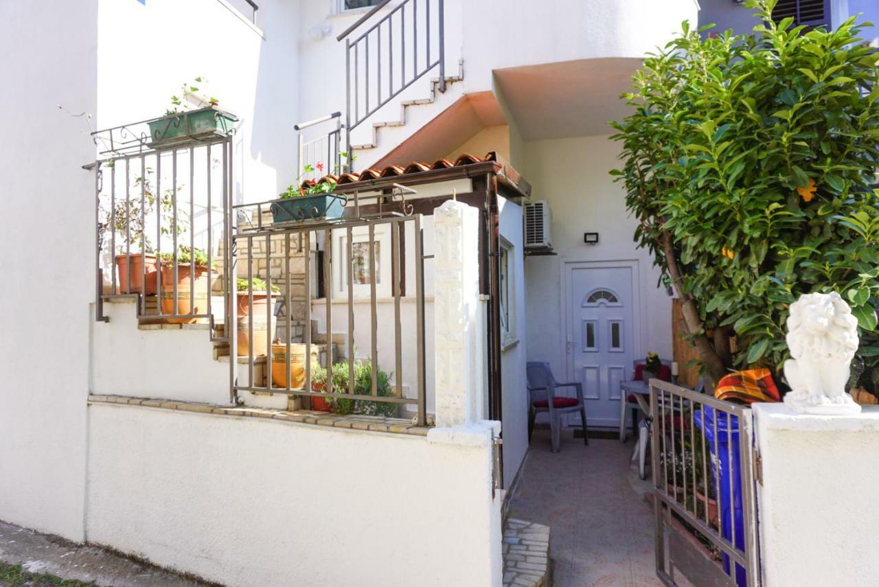 Sonja Apartment Premantura Exterior foto